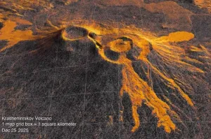 NASA показало из космоса, как лава текла по вулкану Крашенинникова